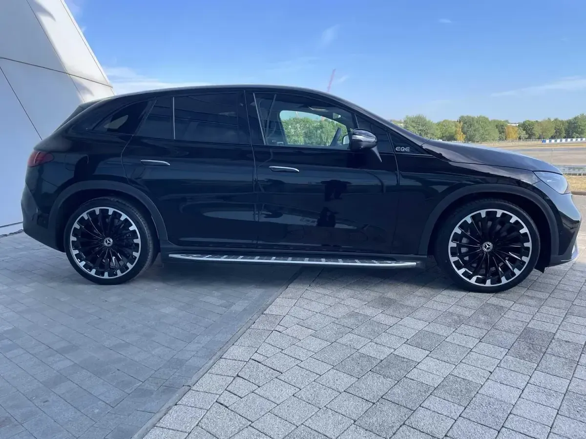 Used Mercedes EQA350 AMG line 214 kW (292 HP) 2025 Black SUV