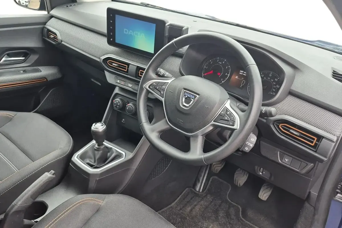 Used Dacia Sandero Comfort 90 HP (66 kW) 2021 Blue Hatchback