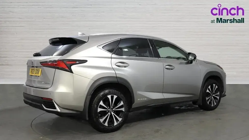Used Lexus NX300h 197 HP (144 kW) 2021 Silver SUV