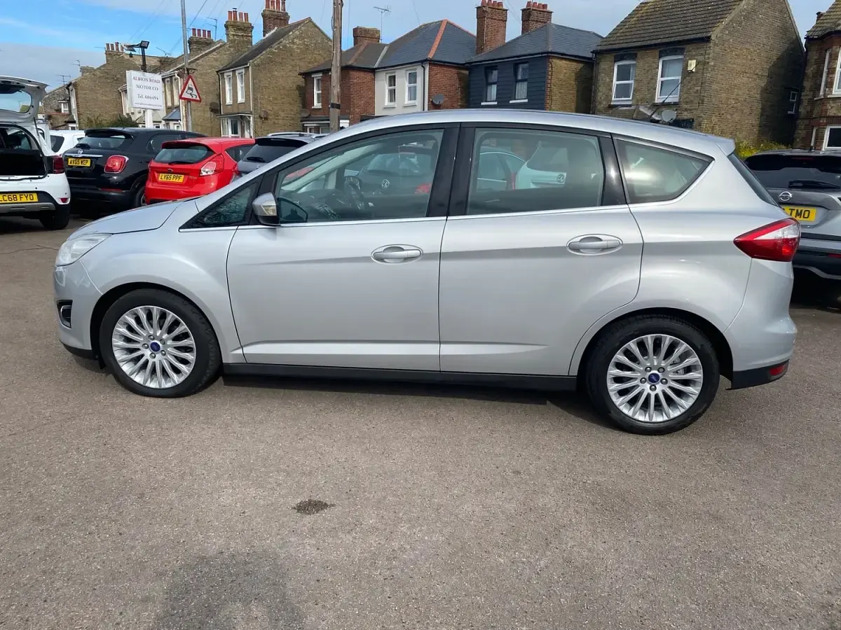 Used Ford C-MAX Titanium 115 HP (84 kW) 2015 Silver MPV