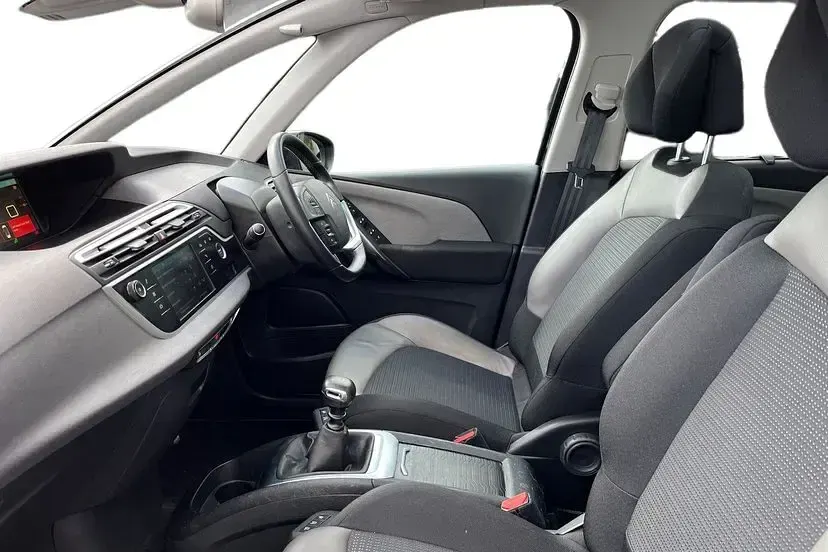 Used Citroën C4 SpaceTourer Flair 127 HP (93 kW) 2020 Black MPV