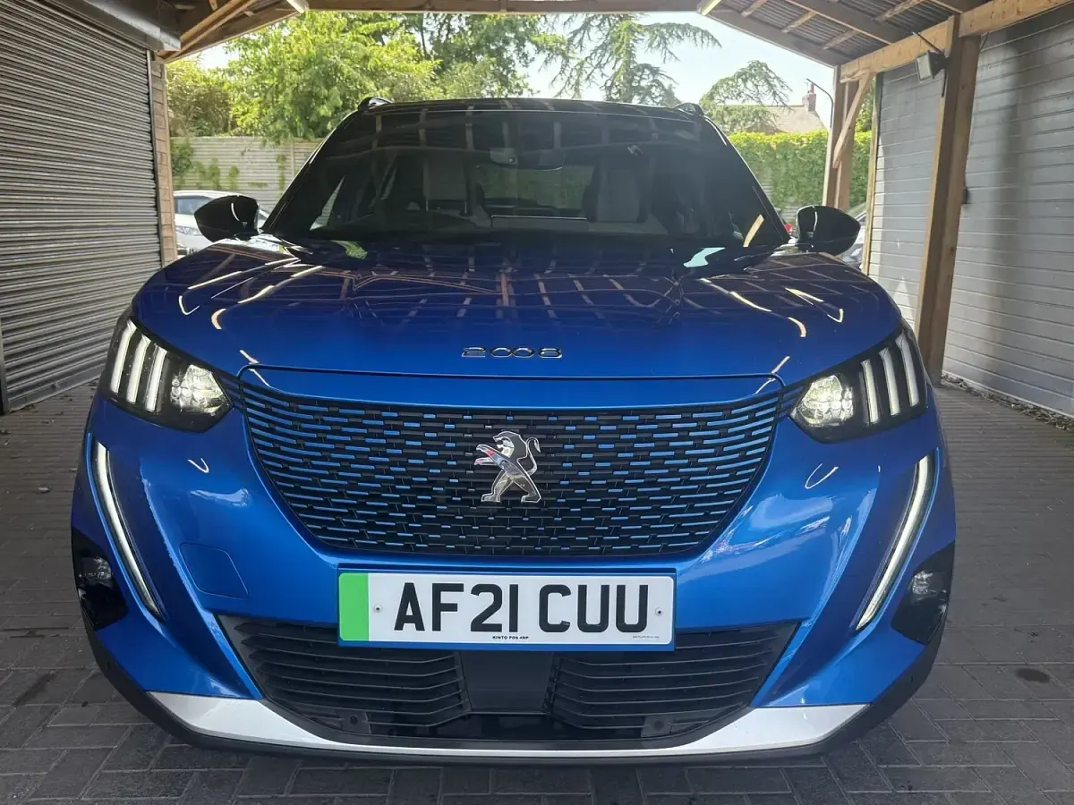 Used Peugeot e-2008 Premium 50 kW (68 HP) 2021 Blue SUV