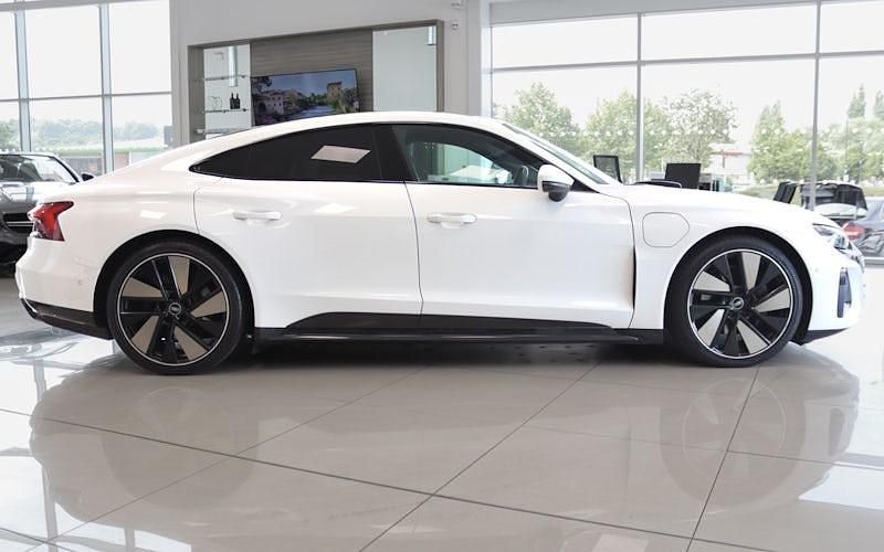 Used Audi e-tron GT quattro 389 kW (530 HP) 2024 Sedan
