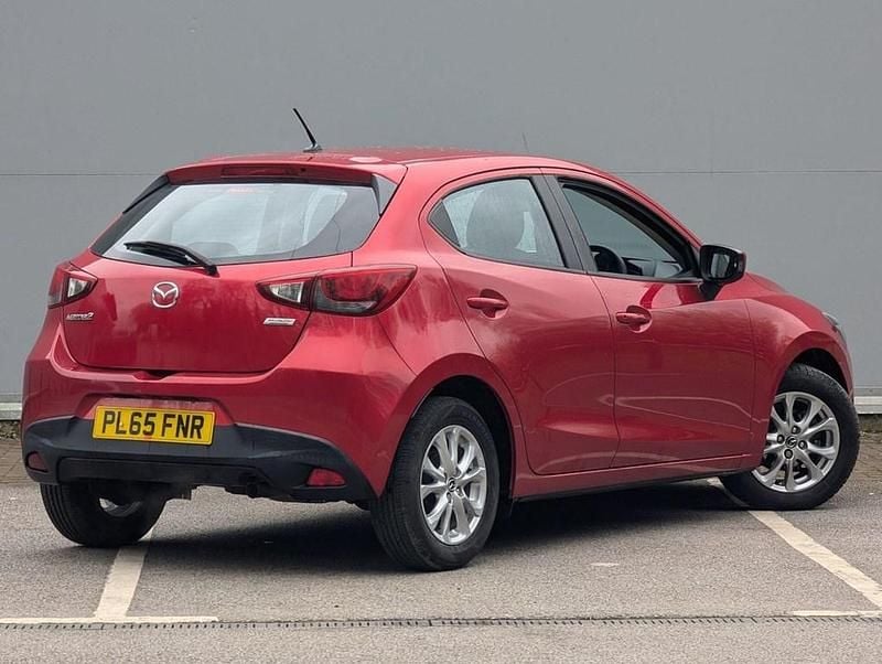 Used Mazda 2 2016 Red Hatchback