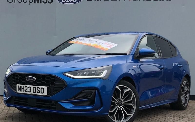 Used 2023 Ford Focus ST-Line X Hatchback | £19,995 (Expensive) - Image 1/4