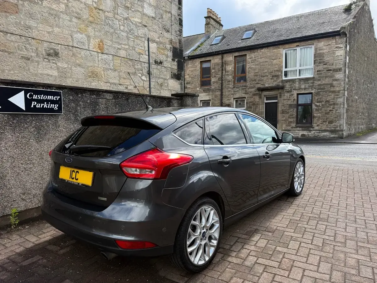 Used Ford Focus Titanium X 182 HP (133 kW) 2015 Grey Hatchback
