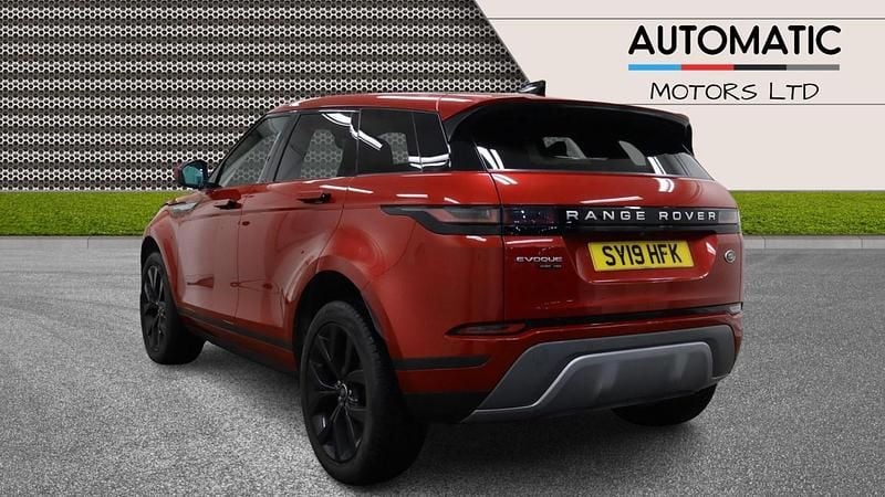 Used Land Rover Range Rover evoque HSE 180 HP (132 kW) 2019 Red SUV