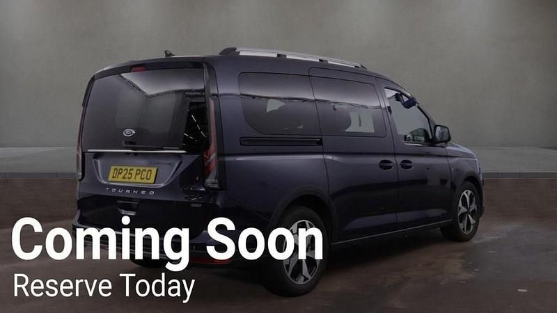 Used Ford Tourneo Active 150 HP (110 kW) 2025 Blue MPV