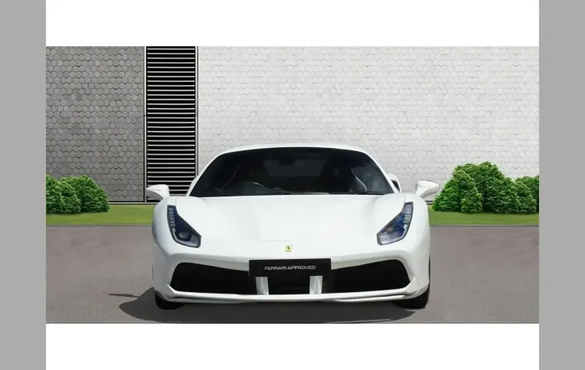 Used Ferrari 488 670 HP (492 kW) 2017 White Coupe