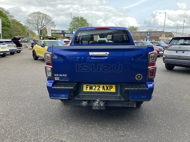 Used Isuzu D-Max 163 HP (119 kW) 2022 Biarrita blue Pickup
