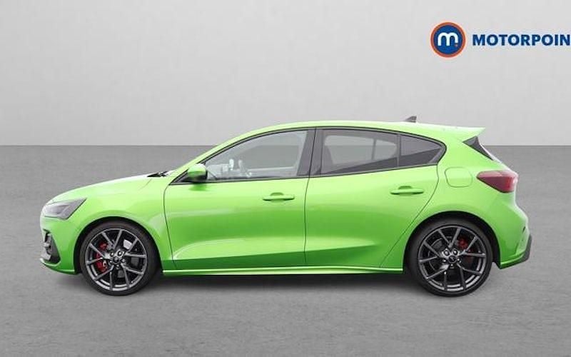 Used Ford Focus ST 280 HP (205 kW) 2024 Hatchback