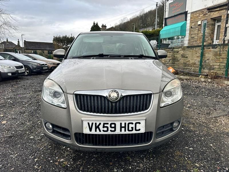 Used Skoda Fabia 80 HP (58 kW) 2009 Beige Hatchback