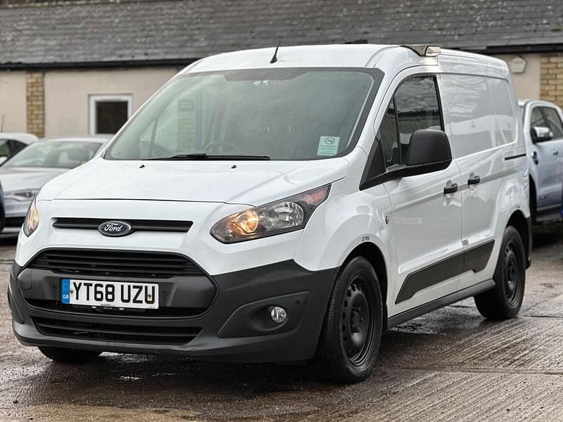 Used Ford Transit Connect 100 HP (73 kW) 2018 White MPV