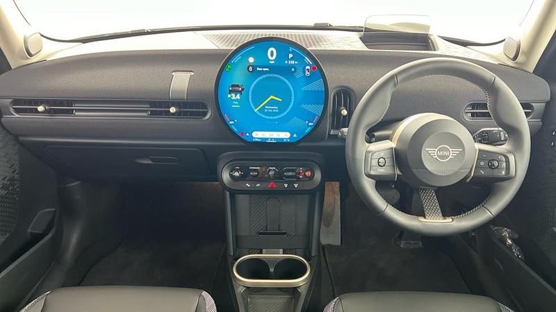 Used Mini Cooper Hatch 154 HP (113 kW) 2024 Black Hatchback