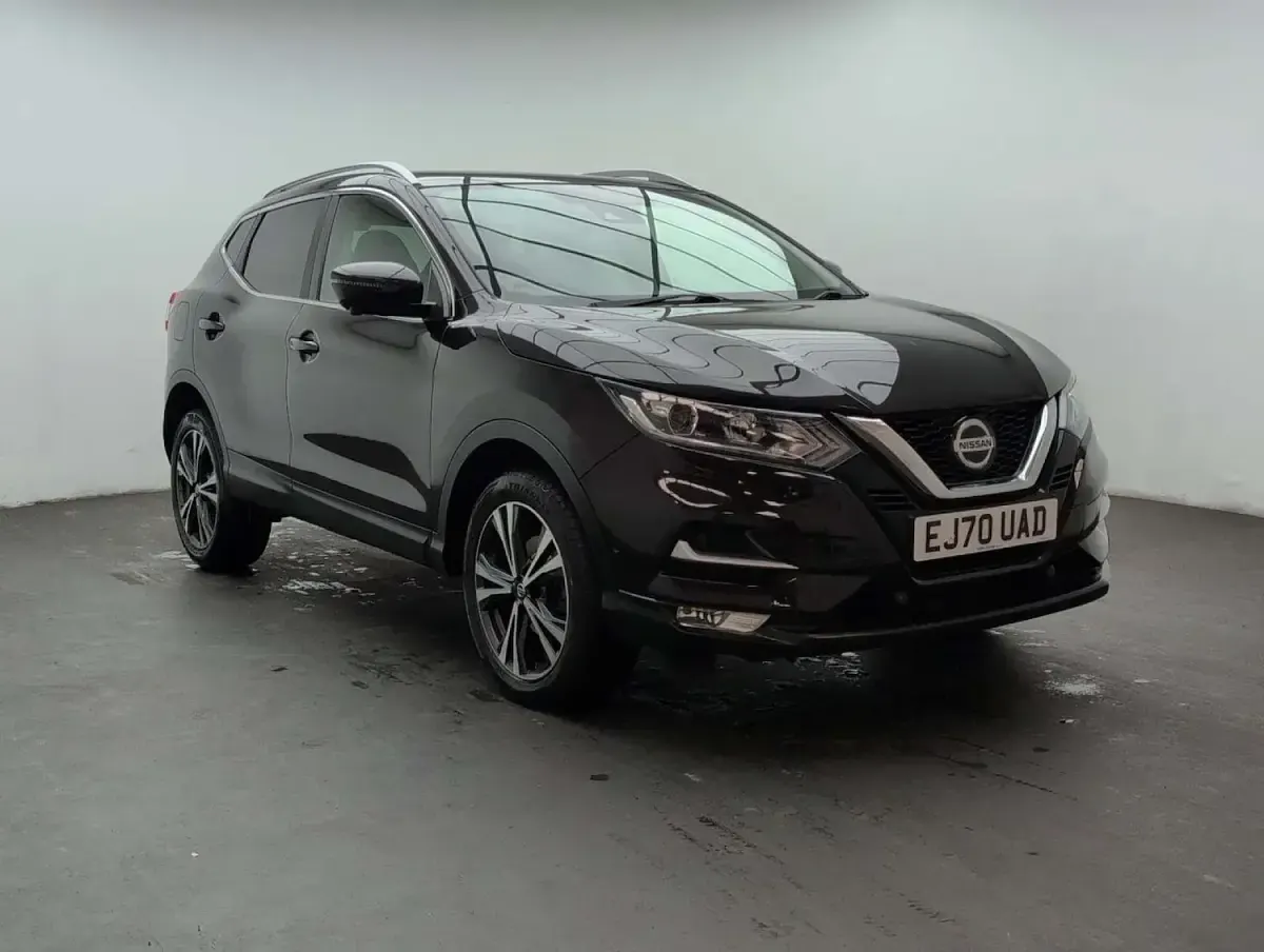 Used Nissan Qashqai N-Connecta 140 HP (102 kW) 2020 Black SUV