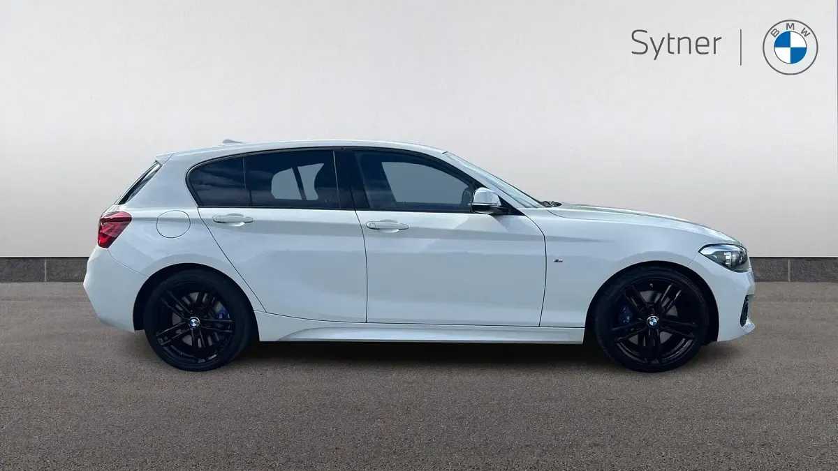 Used BMW 118 M Sport 134 HP (98 kW) 2019 White Hatchback