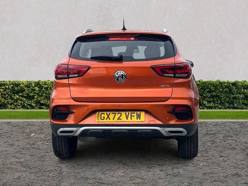 Used MG ZS Exclusive 106 HP (77 kW) 2022 Orange SUV