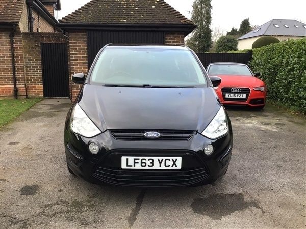 Black Used 2013 Ford S-MAX Zetec MPV | £8,495 (Fair price) - Image 1/1