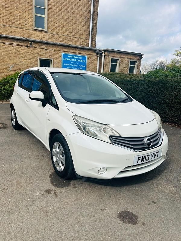 Used Nissan Note 2013 White Hatchback