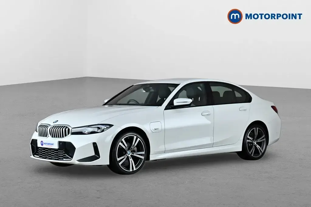 Used BMW 330e M Sport 292 HP (214 kW) 2024 White Sedan