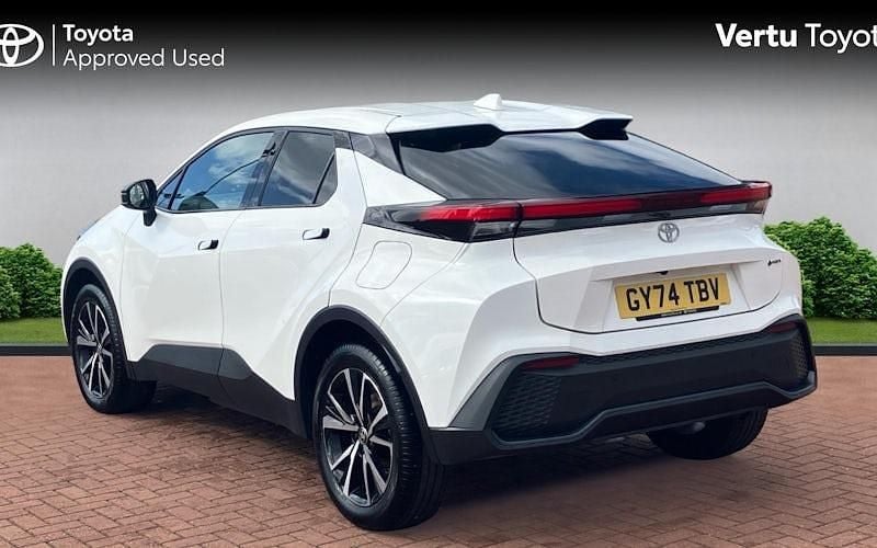 Used Toyota C-HR Design 223 HP (164 kW) 2026 SUV