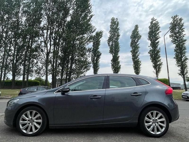 Used Volvo V40 SE Lux 177 HP (130 kW) 2013 Grey Estate