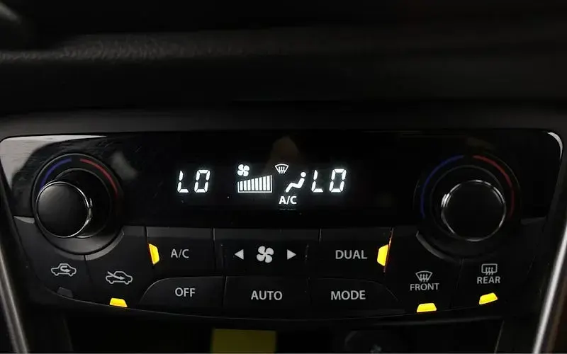 Used Suzuki SX4 S-Cross 129 HP (94 kW) 2023 Silver SUV