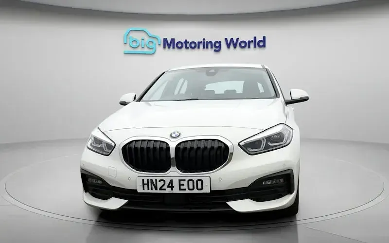 Used BMW 116 116 HP (85 kW) 2024 White Hatchback