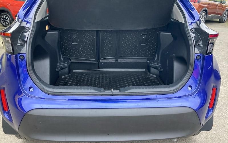 Used Toyota Yaris Hybrid 116 HP (85 kW) 2026 Estate