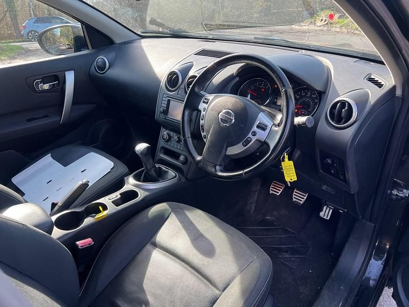 Used Nissan Qashqai N-TEC 117 HP (86 kW) 2011 Black SUV