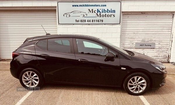 Black Used 2020 Vauxhall Astra Business Edition Hatchback | £10,890 (Fair price) - Image 1/4