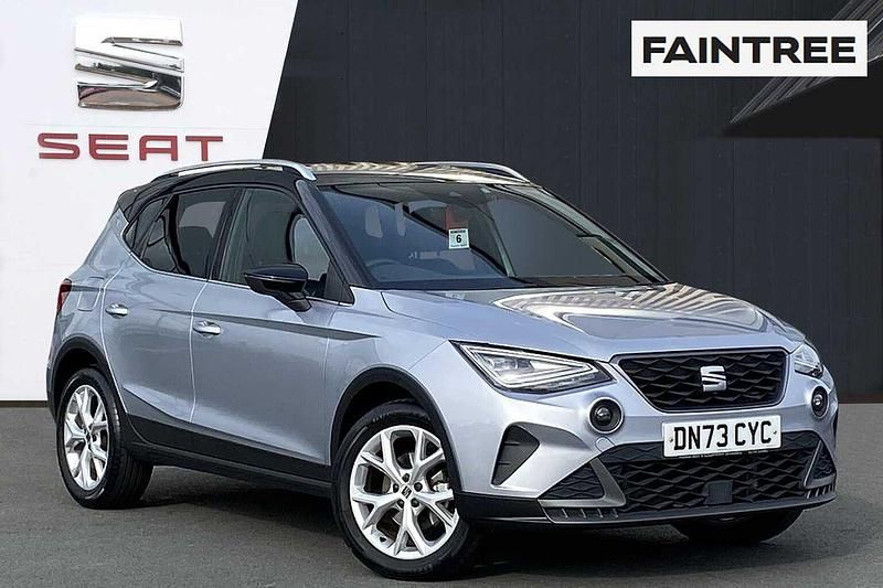 Used 2023 Seat Arona FR SUV | £14,799 (Fair price) - Image 1/4