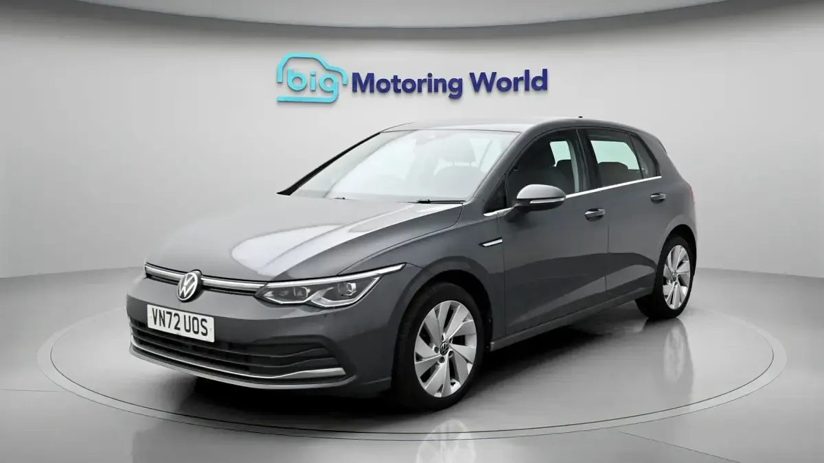 Used VW Golf VIII Style 128 HP (94 kW) 2023 Grey Hatchback