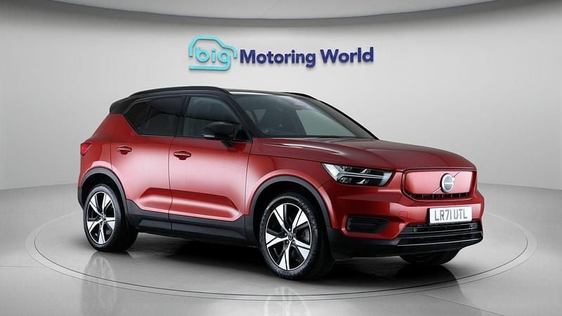 Red Used 2021 Volvo XC40 SUV | £19,800 (Super price) - Image 1/4