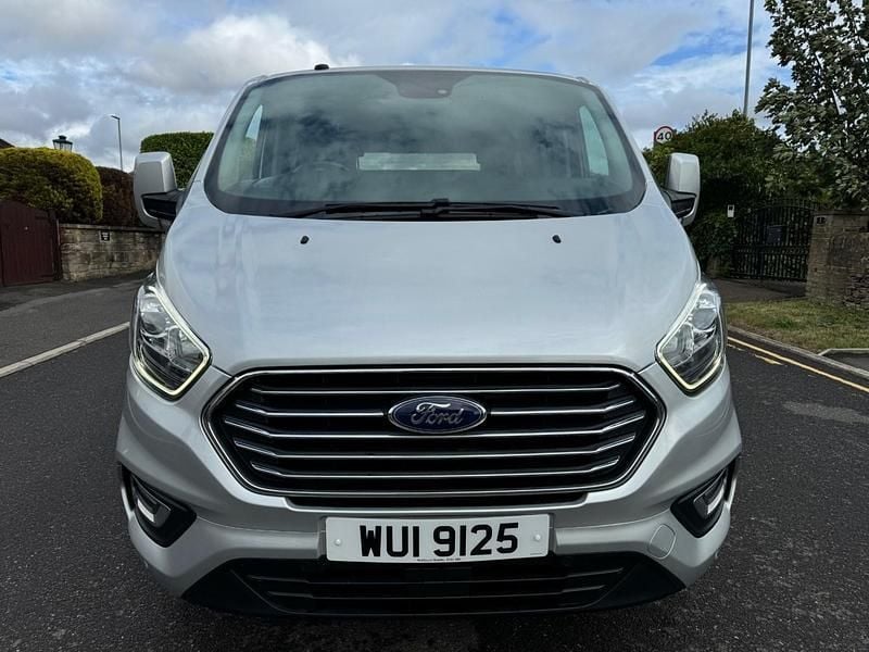 Used Ford Tourneo Custom Zetec 2018 Silver Van