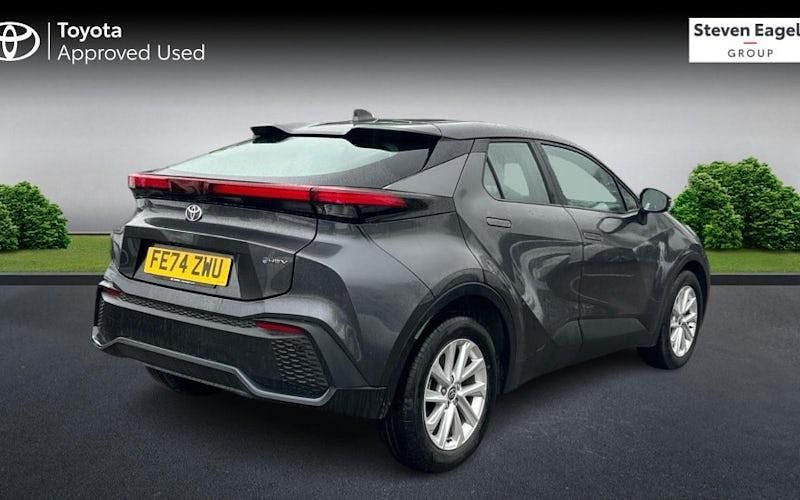 Used Toyota C-HR 140 HP (102 kW) 2026 SUV