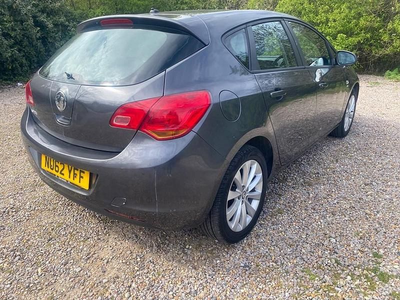 Second-hand Vauxhall Astra Active 2012 Gri Hatchback