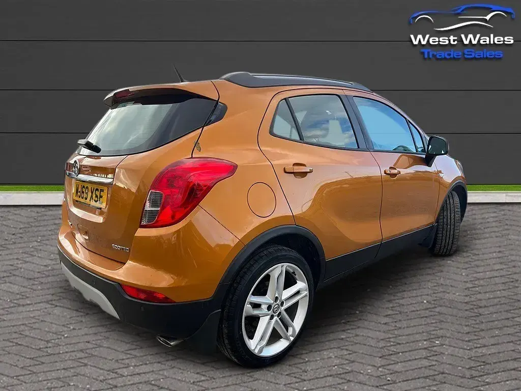 Second-hand Vauxhall Mokka X Active 140 CP (102 kW) 2019 Portocaliu SUV