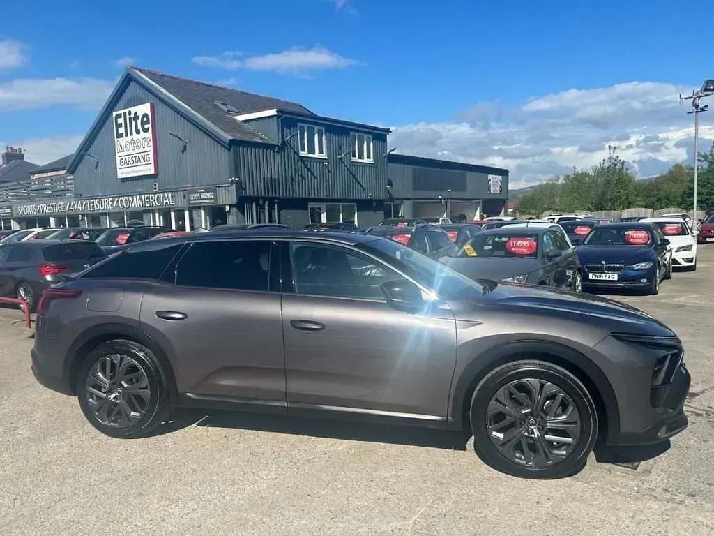 Begagnad Citroën C5 X PureTech 131 HK (96 kW) 2023 Grå Kombi