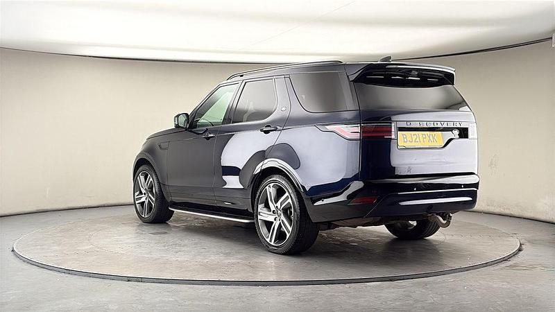 Used Land Rover Discovery 5 HSE Dynamic 300 HP (220 kW) 2021 Portofino blue SUV