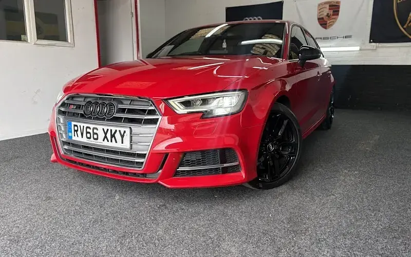 Used Audi S3 Sportback Design 310 HP (228 kW) 2018 Hatchback