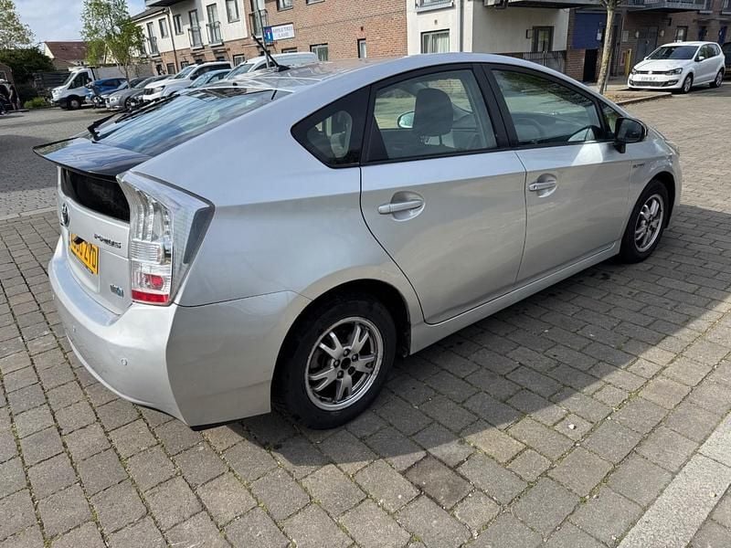 Used Toyota Prius T3 2010 Silver Hatchback