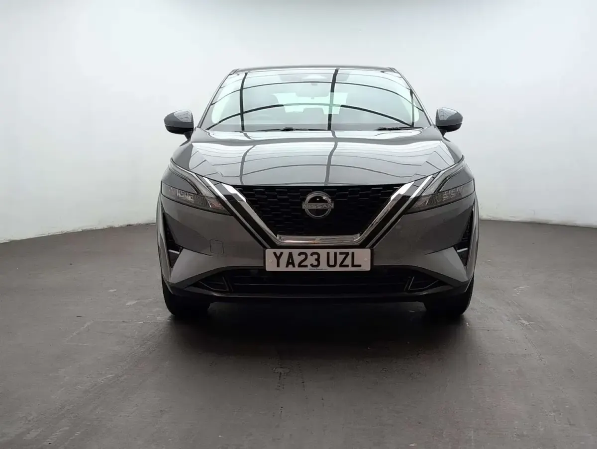 Used Nissan Qashqai Acenta Premium 140 HP (102 kW) 2023 Grey SUV