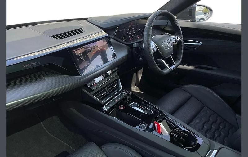 Used Audi e-tron GT quattro Comfort 384 kW (523 HP) 2021 Grey Sedan