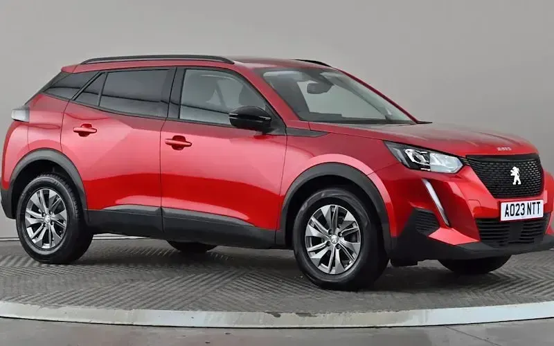Used Peugeot 2008 Active+ 101 HP (74 kW) 2023 SUV