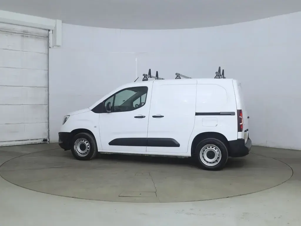 Used Vauxhall Combo Edition 2021 White MPV