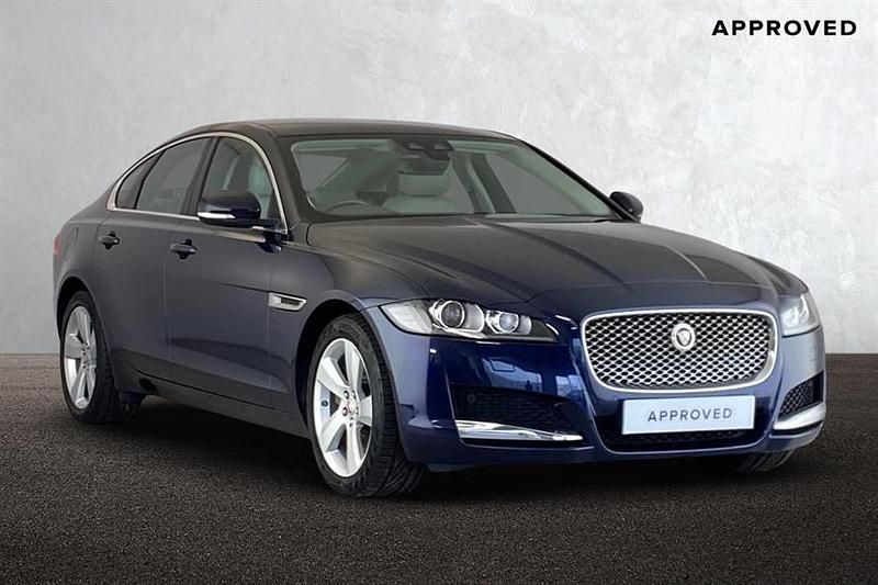 Loire blue Used 2017 Jaguar XF Portfolio Sedan | £13,330 (A bit pricey) - Image 1/4