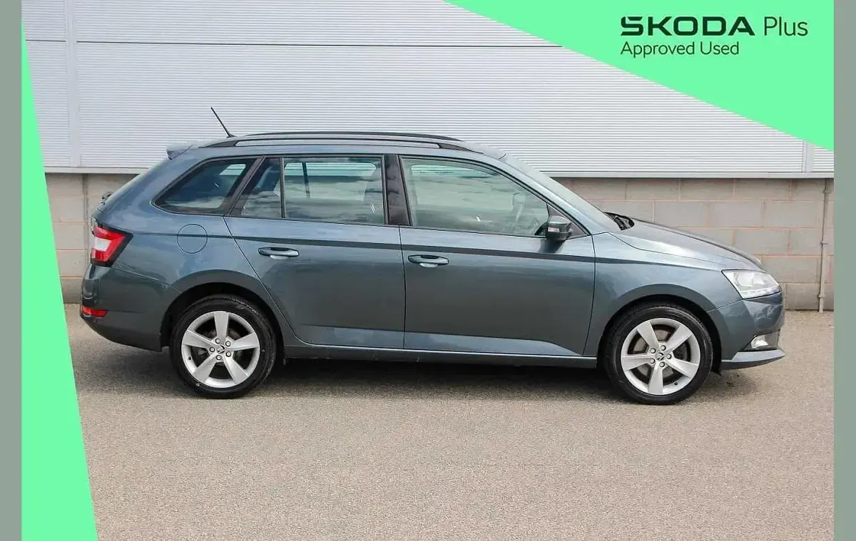 Used Skoda 110 R SE L 108 HP (79 kW) 2019 Grey Estate
