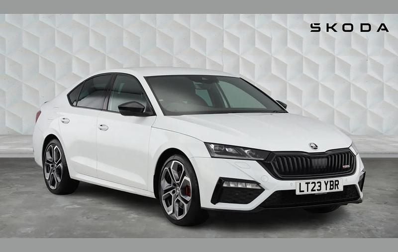 Used Skoda Octavia vRS 245 HP (180 kW) 2023 Moon white metallic Hatchback