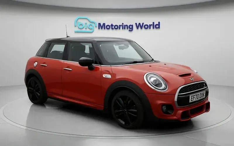 Usado Mini Cooper S Hatch 192 HP (141 kW) 2020 Laranja Citadino